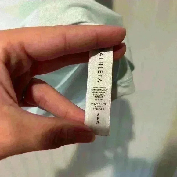 ATHLETA T Shirt STRATUS II Tee Light Mint Green Scoop Neck SS Women's S - Picture 4 of 7